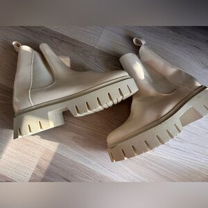ASOS Cream Chunky Chelsea Heeled Boots